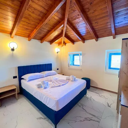 Ibiza 4*