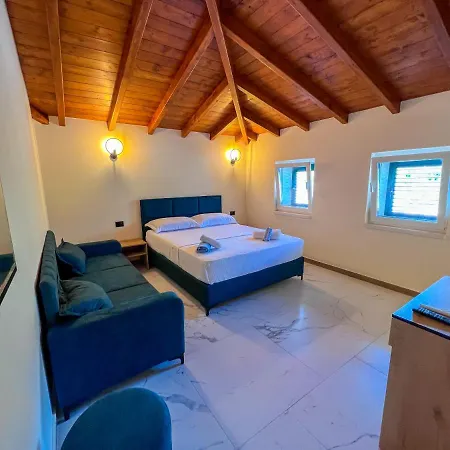 Ibiza 4*
